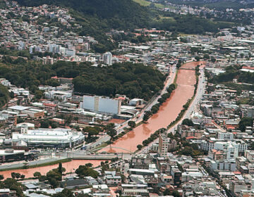 Governo de Minas prepara novas ações para apoiar municípios impactados pelas fortes chuvas, incluindo “Kit Recomeço”