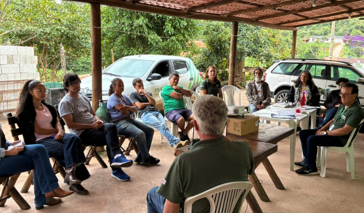 PJF promove Dia de Campo sobre produção de PANCs na agricultura familiar