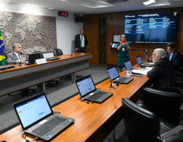 Comissão ouvirá ministro Onyx Lorenzoni sobre fila do Bolsa Família