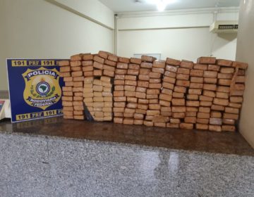 Polícia Rodoviária Federal apreende veículo com 180 tabletes de maconha